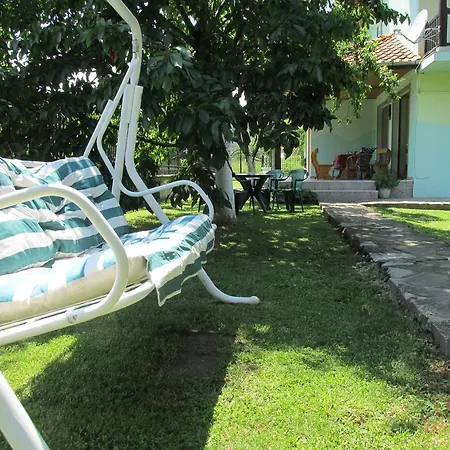 Pri Orehite Guest house